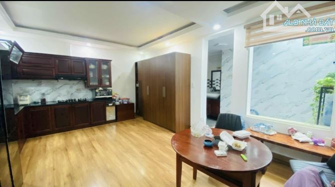 BÁN NHÀ MÊ ĐẦU HẺM 23 NGUYỄN KHUYẾN - TÂN LỢI - DT: 6x26,8m - H: ĐÔNG BẮC - 5,35 TỶ - 3