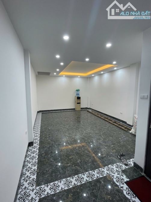 MẶT NGÕ VỈA HÈ Ô TÔ TRÁNH- KINH DOANH- THANG MÁY - 3