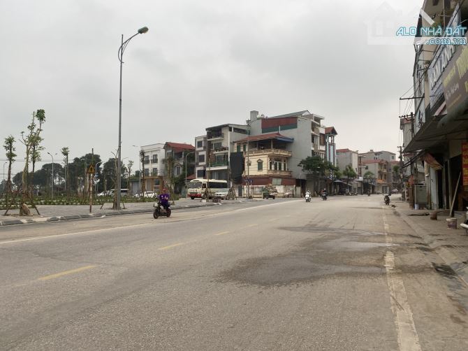 Bán đất kinh doanh Liên Hà Đông Anh- đường rải nhựa 15m- view công viên cây xanh - 3