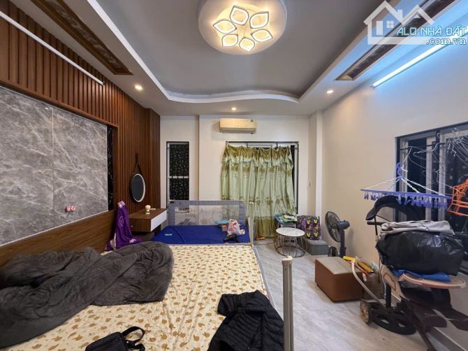BÁN NHÀ LĨNH NAM – NGÕ NÔNG – TRƯỚC NHÀ 3 M -  5 TẦNG 3 NGỦ - 30M2 - 3