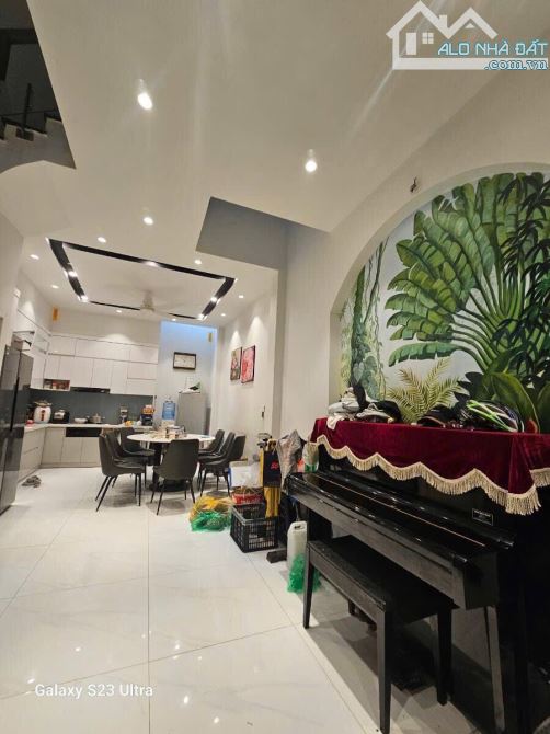 Biệt thự lô góc! 3 tầng, S: 255m2 Kđt Tân Tây Đô, tiện ích ngập tràn, Chỉ 25 Tỷ - 3