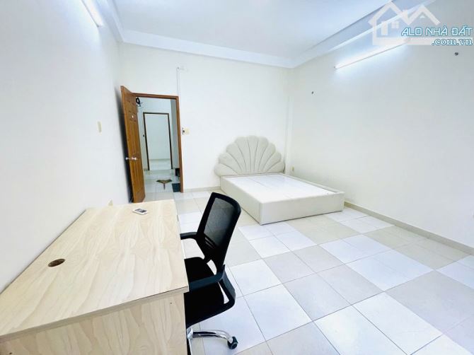 Bán CHDV HXH, đường 3/2, P11, Q10, 86m2, 4 tầng, nở hậu. 10 phòng cho thuê - 4