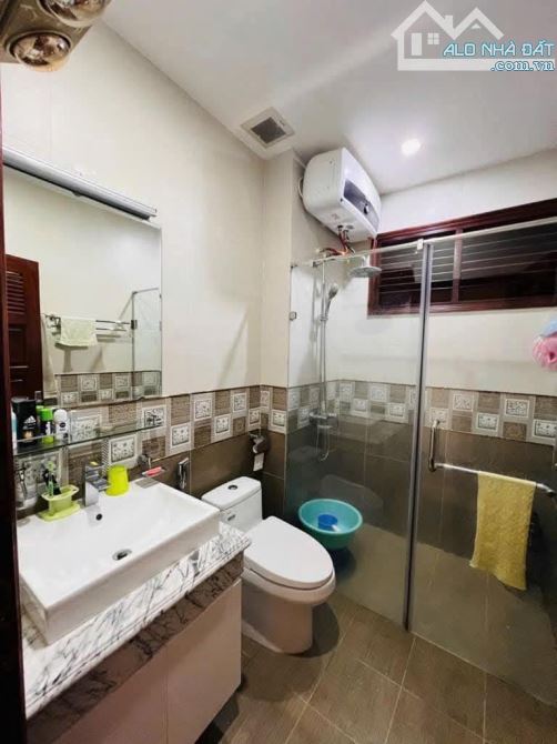 Chỉ 16tỷ - Phố Nguyễn Viết Xuân; 58m2 nhà 4 tầng - Ngõ hơn 5m - 4