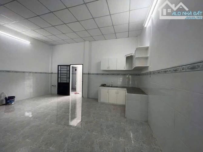 Bán nhanh căn nhà cấp 4 đang cho thuê ở Tân Thới Nhì Hóc Môn dt 89m2, 720 TRIỆU, SHR - 4