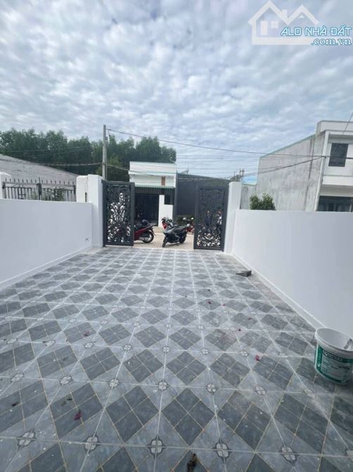 Nhà mới 100% 1trệt 1lầu giá rẻ - 3
