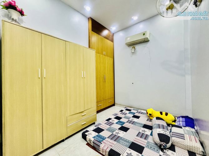 NHÀ 90M2 HẺM Ô TÔ - P.LINH TÂY TP.THỦ ĐỨC - GIÁ TỐT - 4