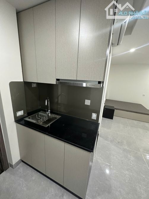 Cho Thuê CCMN 22 Tôn Thất Tùng Đống Đa 30m2 Studio Ban Công Cửa Sổ Thang Máy Gần Chợ - 4