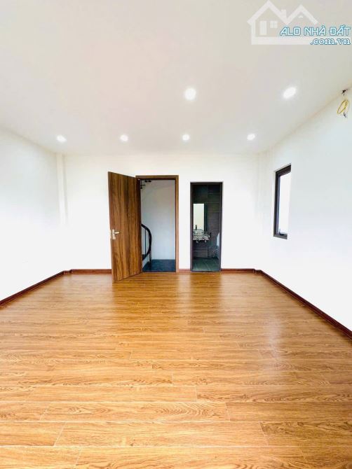 Nhà Đẹp Bát Khối, Cự Khối, Giá Bình Dân 34m2, 6 Tầng Lô Góc, Mặt Tiền 5m Ôtô Vào Nhà - 4