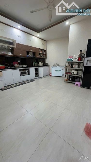 Phú Mỹ, Mỹ Đình Nhà Dân Xây - DT 66M2 - 4 Tầng -Giá 13.2 Tỷ - Gần Oto - Full Nội Thất. - 4