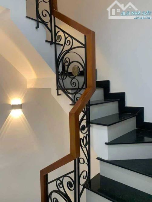 CHDV 6 TẦNG PHAN TÂY HỒ - PHAN XÍCH LONG - THANG MÁY XỊN. DÒNG TIỀN ỔN ĐỊNH. 12.1 TỶ - 4