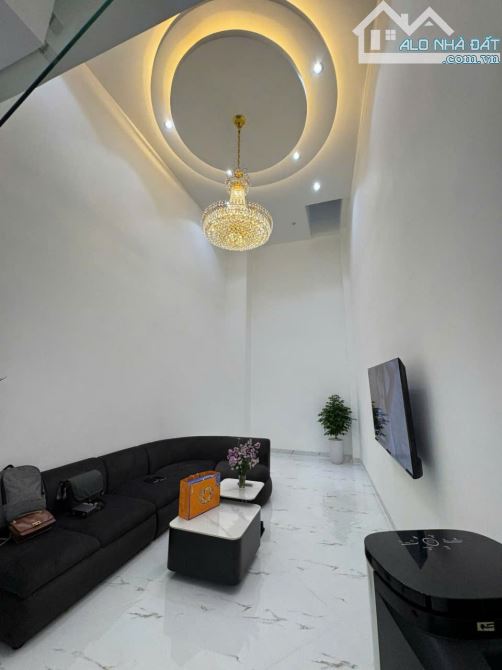 Bình Tân Đường số 5 sát mặt tiền 5 68m2 ngang 4 5PN. Có gara oto tỷ . . - 4