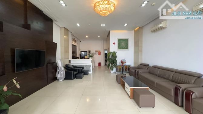 19 Tỷ Phố Nghĩa Đô, ngay 106 Hoàng Quốc Việt, lô góc, thang máy, view vườn hoa. DT 60m2, - 4