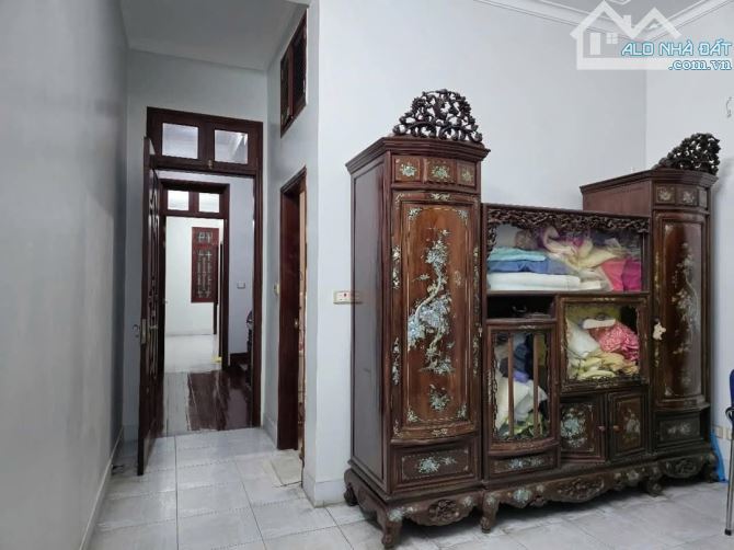 Bán nhà phân lô Phùng Chí Kiên ô tô tránh có vỉa hè, 2 thoáng, kinh doanh, chỉ 29 tỷ. - 4