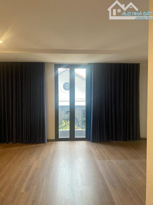 BÁN TÒA VĂN PHÒNG PHÂN LÔ PHỐ QUAN NHÂN – 9 TẦNG – THANG MÁY – KHU VIP - 5