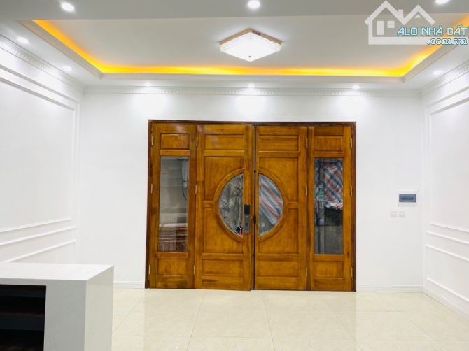 Bán Nhà Tây Hồ - Lạc Long Quân - Ven Hồ Thoáng Đãng - 5 Tầng - 3 Ngủ - 6 Tỷ Có Nhô. - 5