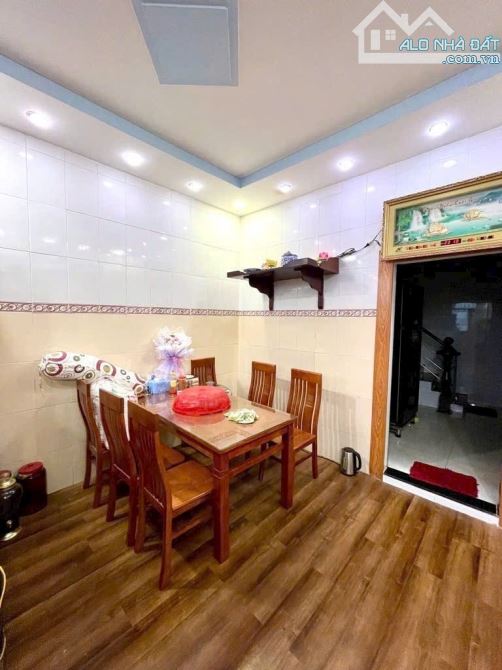 60m2 - 2 tầng 3pn - sát mt - hẽm xh - gấp bán 5,35 tỷ tl. - 5