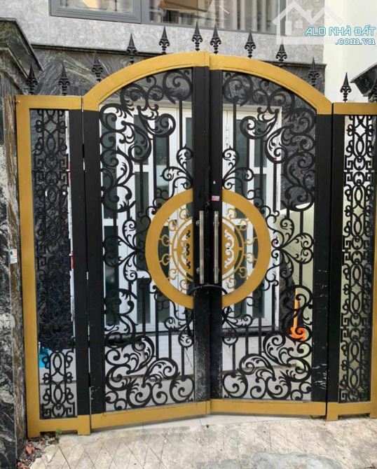 CHDV 6 TẦNG PHAN TÂY HỒ - PHAN XÍCH LONG - THANG MÁY XỊN. DÒNG TIỀN ỔN ĐỊNH. 12.1 TỶ - 5