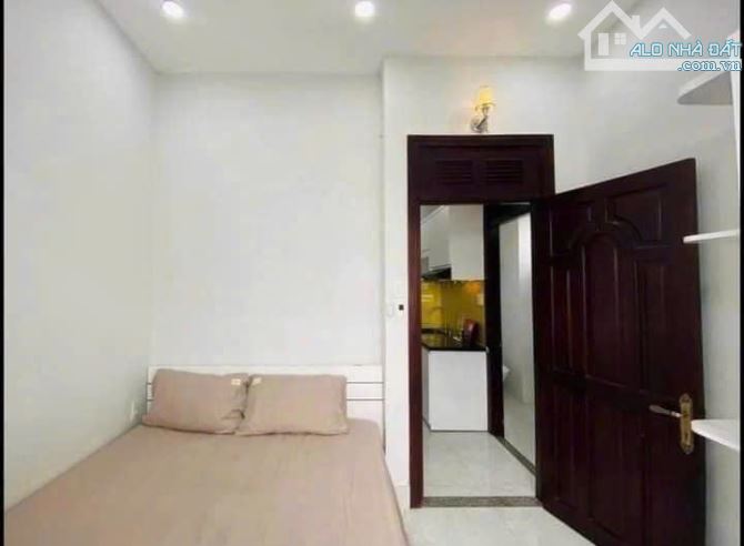 Chung cư Screc , P12,quận 3, nội thất, 2p, 2wc, 78m2, giá 14,5tr - 5