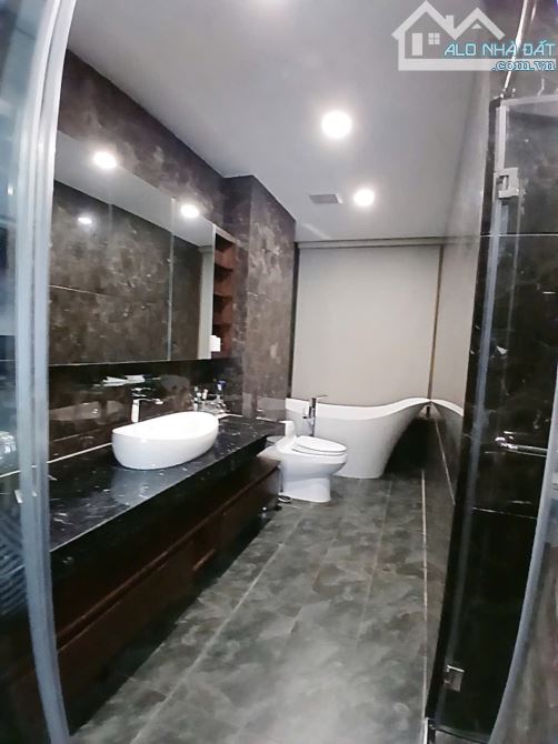 Bán nhà 5 tầng 110m2 5x22 mặt tiền D2 Man Thiện Tăng Nhơn Phú A Q9 15 tỷ 9 - 5