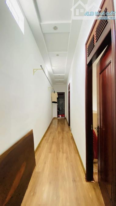 BÁN NHÀ MÊ ĐẦU HẺM 23 NGUYỄN KHUYẾN - TÂN LỢI - DT: 6x26,8m - H: ĐÔNG BẮC - 5,35 TỶ - 5
