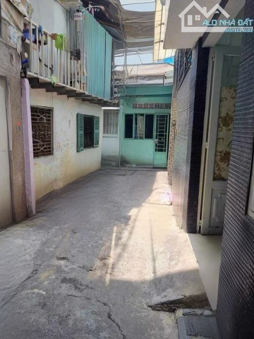 Nhà Q3: 3 Tầng, 36m2, 2PN, Hẻm 3m, Nguyễn Đình Chiểu, Giá chỉ 5.5 Tỷ - 6