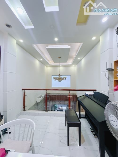 Bán nhà siêu đẹp Tôn Đản Q.4 DTSD 150m2 nhỉnh 6T - 6