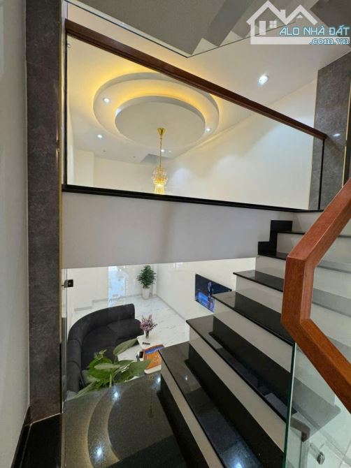 Bình Tân Đường số 5 sát mặt tiền 5 68m2 ngang 4 5PN. Có gara oto tỷ . . - 6