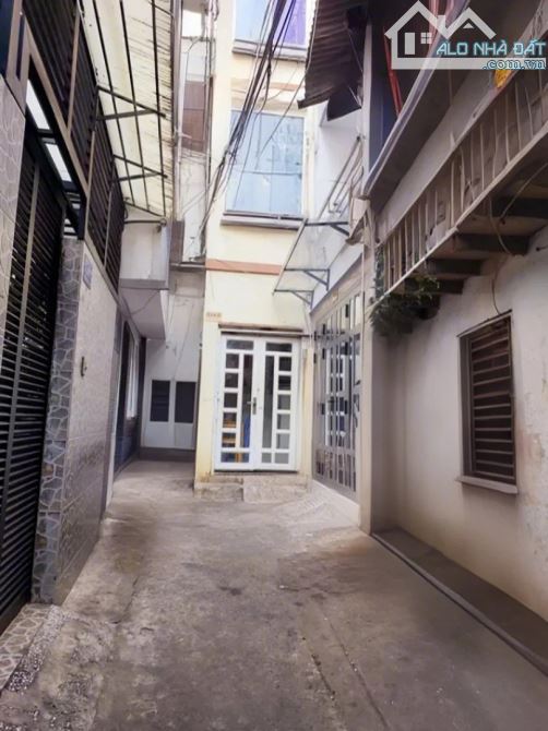 Nhà Q3: 3 Tầng, 36m2, 2PN, Hẻm 3m, Nguyễn Đình Chiểu, Giá chỉ 5.5 Tỷ - 7