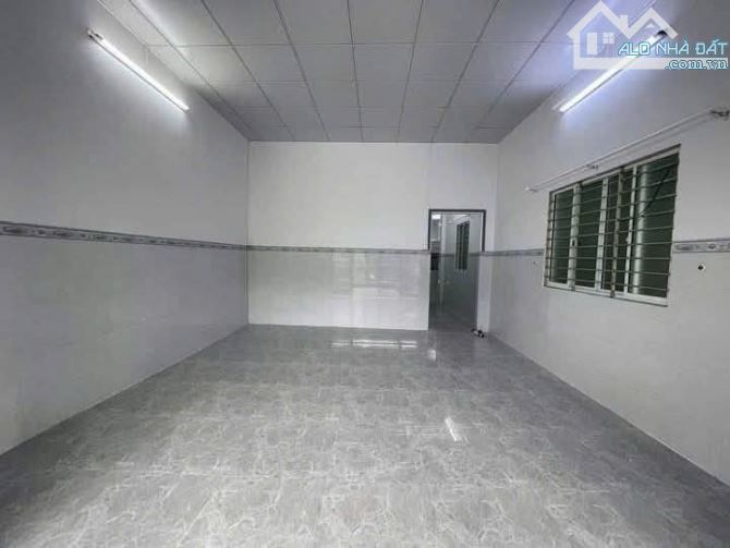 Bán nhanh căn nhà cấp 4 đang cho thuê ở Tân Thới Nhì Hóc Môn dt 89m2, 720 TRIỆU, SHR - 7