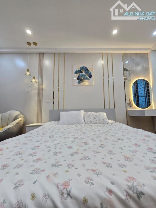 Kinh Doanh - Ô Tô vào nhà 50m - Giá chốt 10 tỷ  - Giá rẻ nhất khu vực - 7