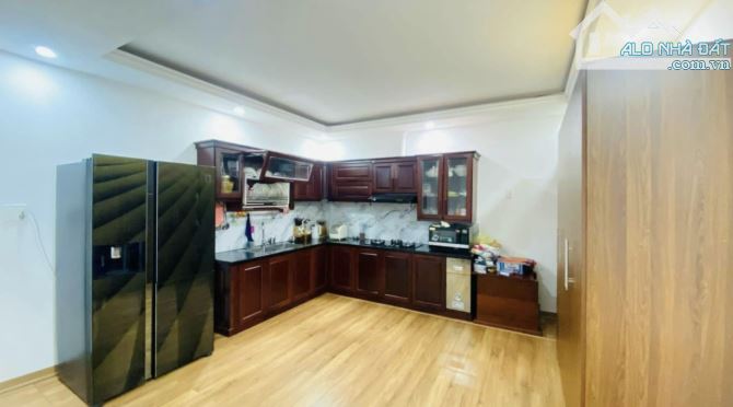 BÁN NHÀ MÊ ĐẦU HẺM 23 NGUYỄN KHUYẾN - TÂN LỢI - DT: 6x26,8m - H: ĐÔNG BẮC - 5,35 TỶ - 7
