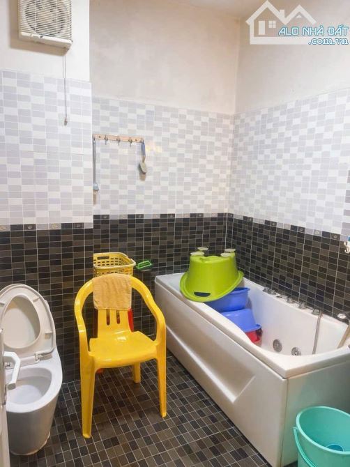 BÁN NHÀ 4 TẦNG, MẶT TIỀN ĐƯỜNG VĂN CAO, Q.TÂN PHÚ, CHỈ NHỈNH 12 TỶ - 7