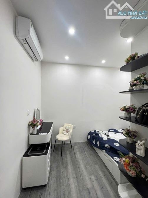 Khâm Thiên-Đống Đa, vị trí cực đẹp, lô góc, 2 thoáng, cách phố 20m, ngõ ba gác phi. - 7