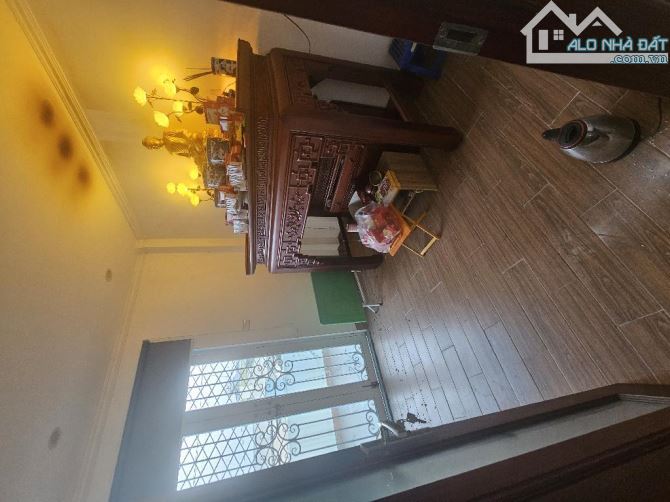 Nhà 6 tầng, Hưởng Lộc Thăng Tiến, Ô Tô Vào Nhà,Gần Hồ Điều Hòa, Trường Quốc Tế, giá 7.8 tỷ - 7