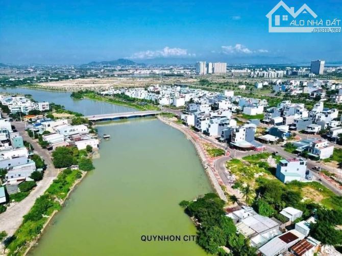 Bán căn nhà 3 tầng mặt tiền đường Hoàng Cầm khu hà thanh 1, phường đống đa, quy nhơn