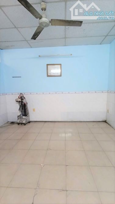 Nhà Đường Liên Tỉnh 5 (Quốc Lộ 50) -59M2 2 TẦNG, 2 CĂN RA MẶT TIỀN - 4.6 tỷ GIÁ RẺ.