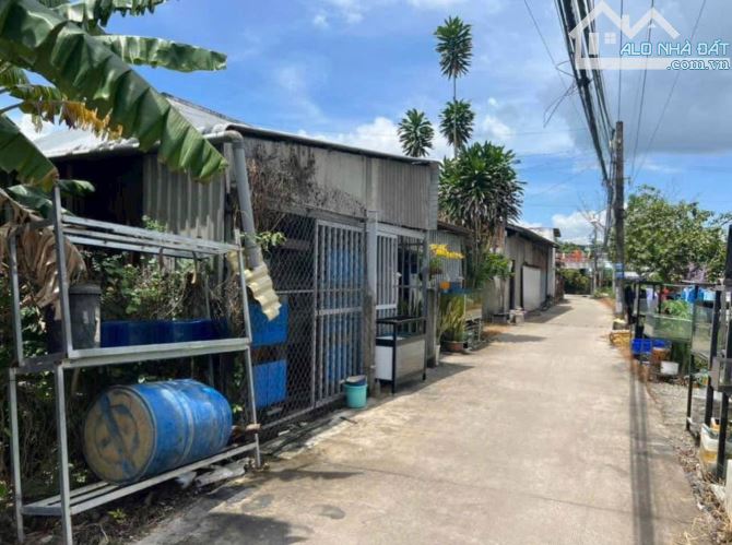 Nhà nhánh đan 3,5m thuộc phường 9 sát bên UBND phường 7