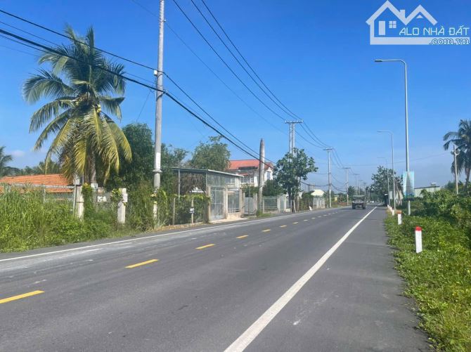 Bán 1059m2 đất mặt tiền đường Long Phước gần ngay Cầu Long Đại sát Vinhome Grand Park.