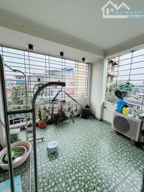 Bán nhà 3 tầng mặt đường Thích Trí Hải
