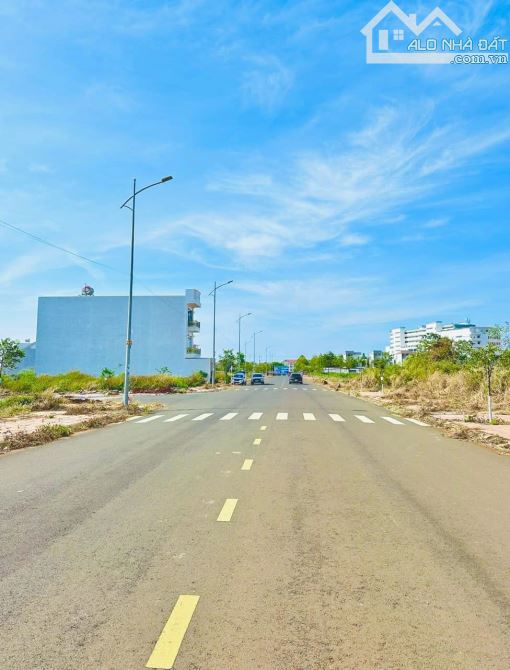 LÔ ĐÔI - KHU ĐẤU GIÁ TDP8 - TÂN AN. DT: 10x23M - KHÔNG LỖI