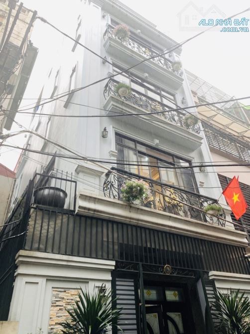 Khu phân lô Vip cán bộ cấp cao - Full nội thất tiền tỷ