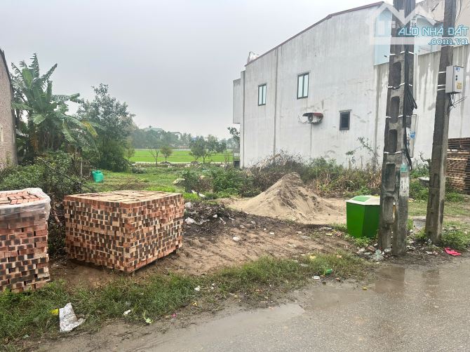 Bán đất Đông Bình, ngõ ô tô tránh nhau, 100m2 giá 2.7ty, full thổ cư, đất vuông đét