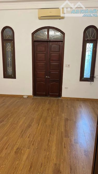 Cho thuê nhà khu vực Kim Đồng Giáp Bát