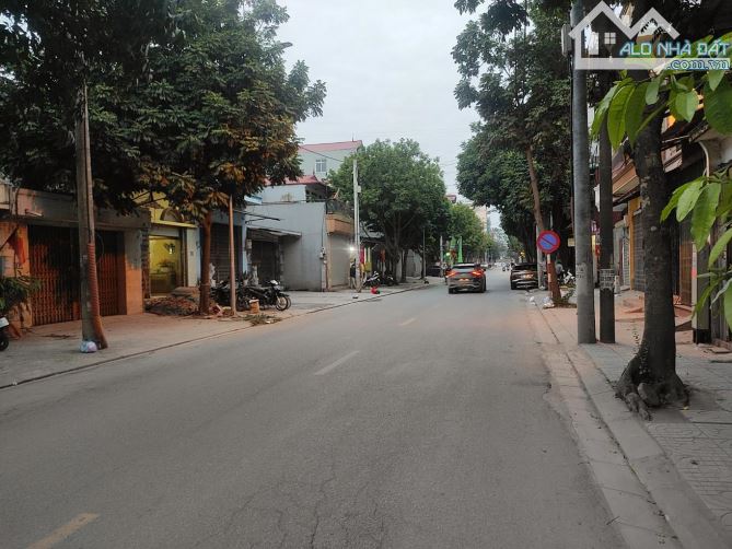 YÊN VIÊN, MẶT PHỐ, KINH DOANH ĐỈNH , GIÁ ĐẦU TƯ, 52M, MT 4,1M, NHỈNH 5TỶ