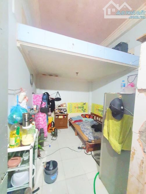 DUY NHẤT-2,35 TỶ CÓ NHÀ SỔ RIÊNG ĐỐNG ĐA 15m2x3 TẦNG NGÕ THÔNG 3 GÁC, GẦN Ô TÔ, GẦN HỒ
