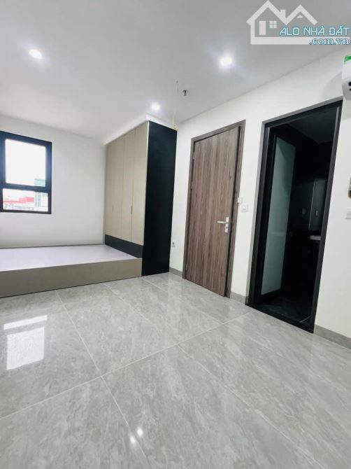 TOÀ CCMN - XÂY MỚI - 2 THOÁNG - FULL NỘI THẤT - DÒNG TIỀN 70 TRIỆU/THÁNG - 50M RA PHỐ - 1