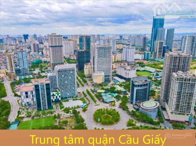 Cần bán tòa văn phòng lô góc Phố Duy Tân, Cầu Giấy. DT 685m2 x 10T, MT 20m. Dòng tiền cho - 1