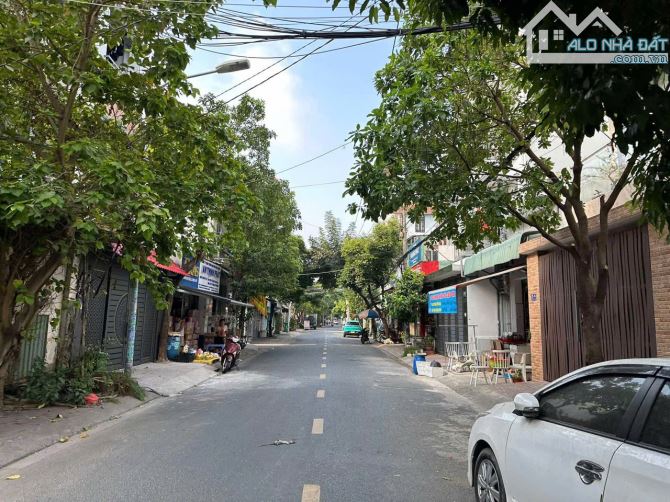 Bán nhà mặt tiền đường 185 - PLB - 1