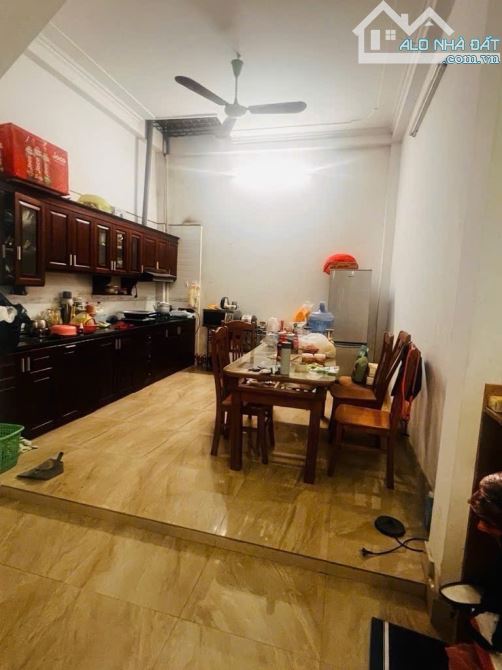 Bán nhà Hàng Bè Kiến Hưng 52m2 4 Tầng mặt tiền 4m hơn 12 tỷ phân lô ôtô tránh VỉaHè LHCC - 1