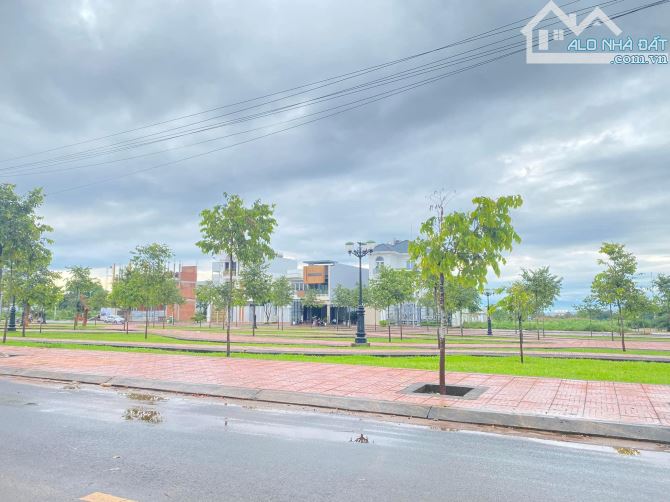 LÔ ĐÔI - KHU ĐẤU GIÁ TDP8 - TÂN AN. DT: 10x23M - KHÔNG LỖI - 1